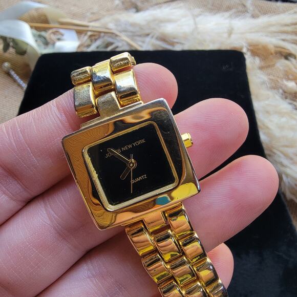 Vintage Jones New York Gold Quartz Watch Square Face Retro Bracelet Gift Her - Picture 1 of 9